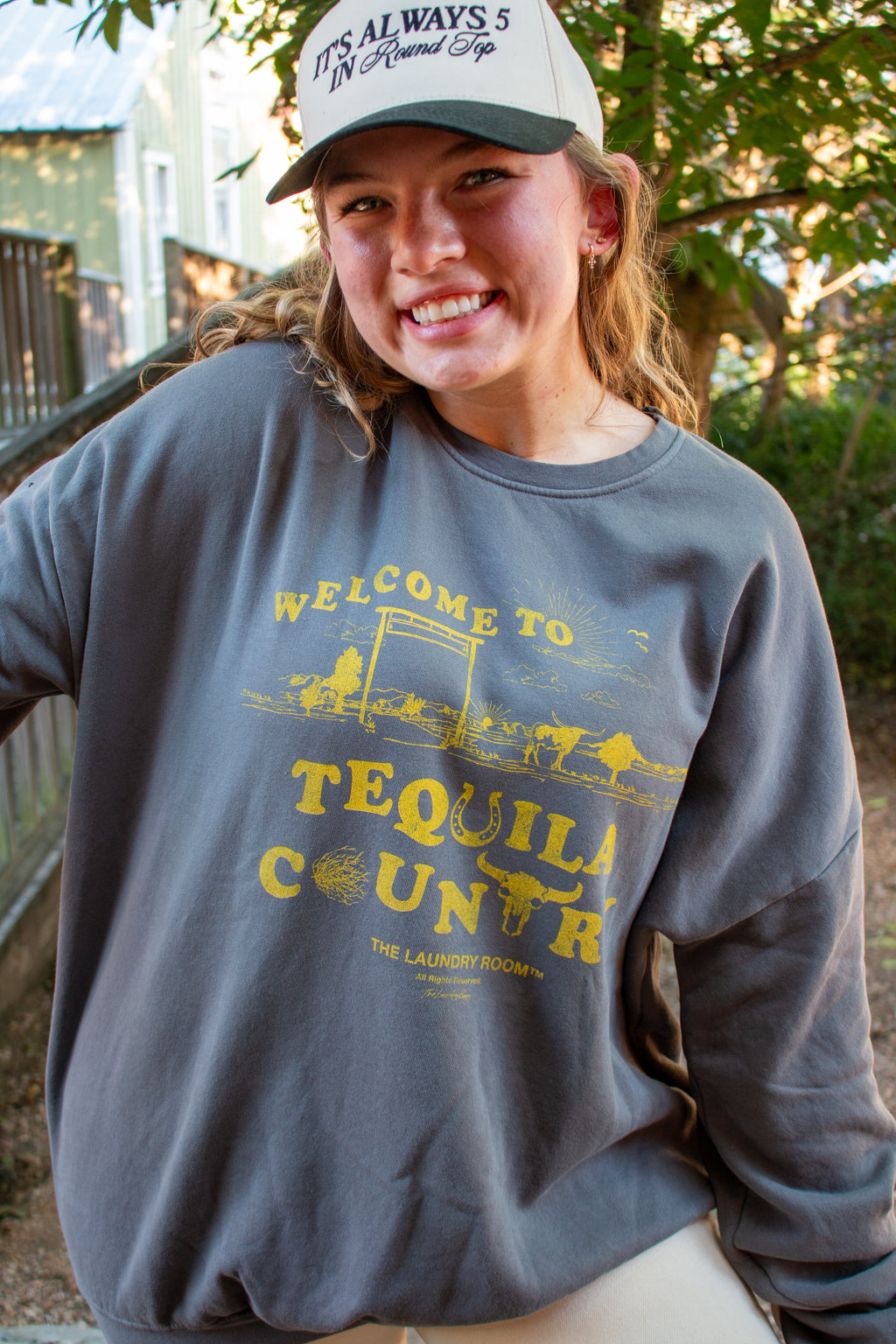 TEQUILA COUNTRY SWEATSHIRT - THE MNRCH