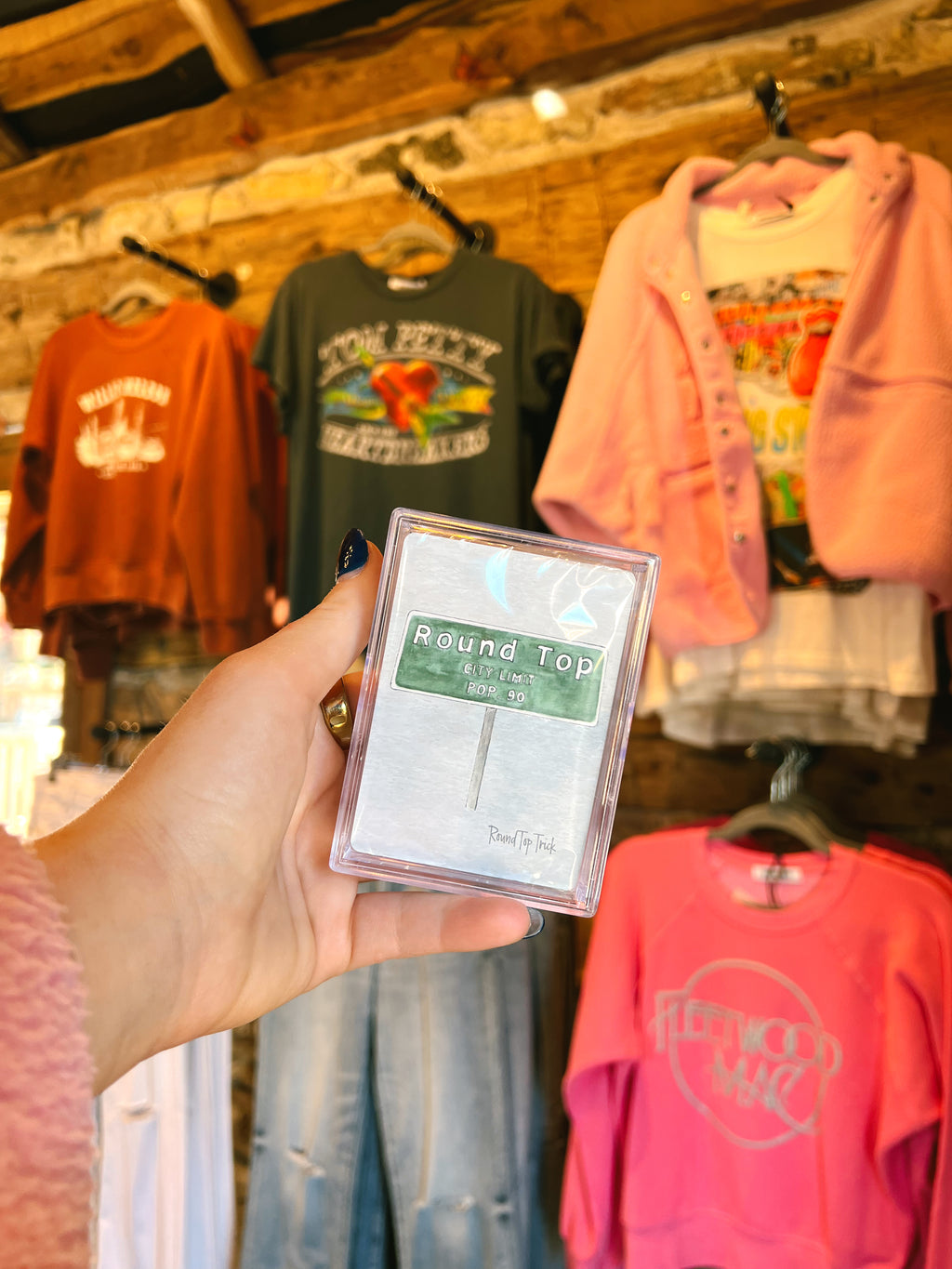 ROUND TOP PLAYING CARDS - THE MNRCH